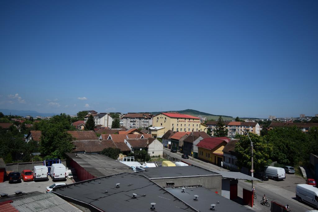 Pav- Semper Fidelis Hunedoara Exterior photo
